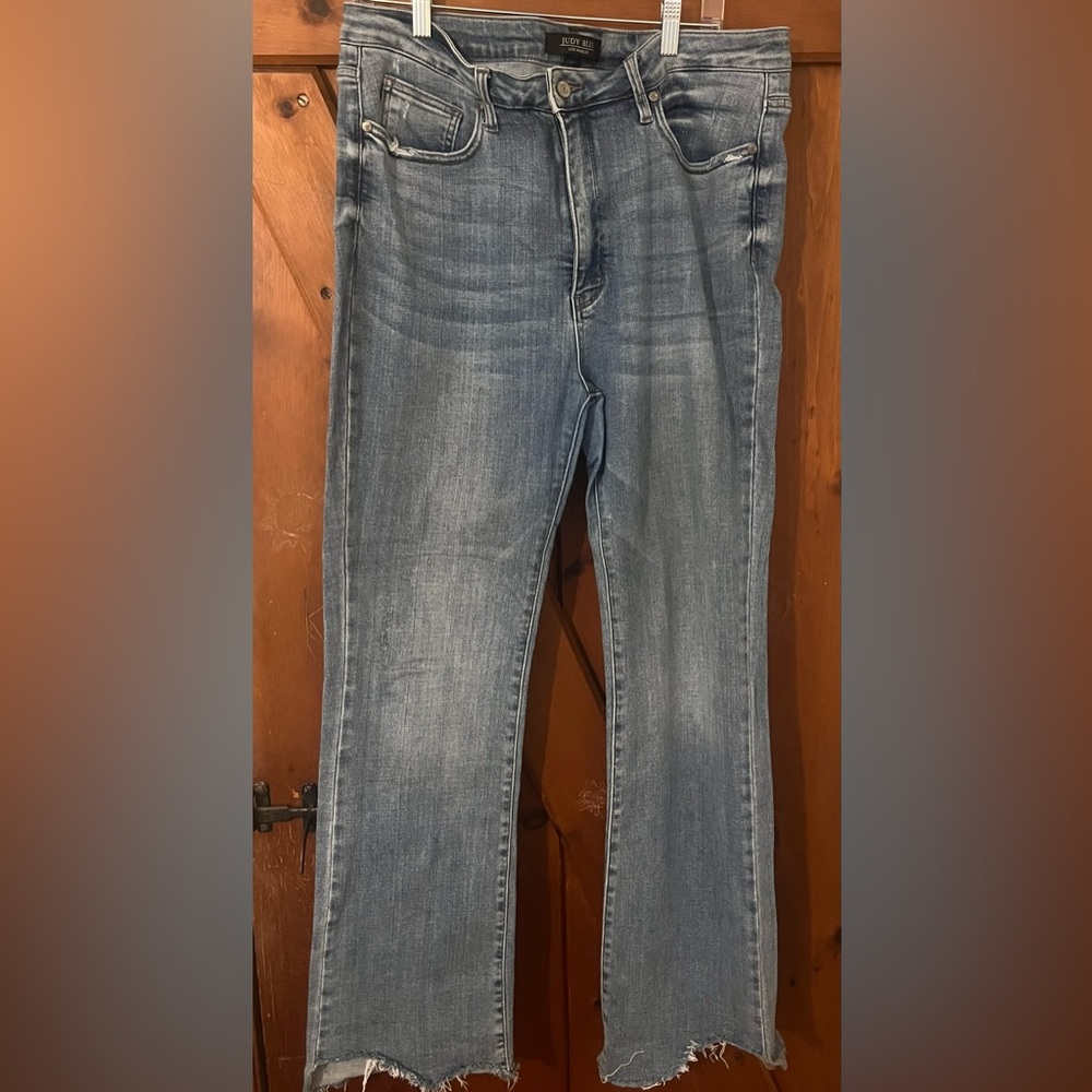 Judy Blue High Rise Slight Distressed Jeans